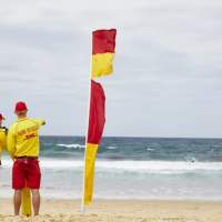 LIFE SAVING - LES BONS RÉFLEXES POUR PASSER L'ÉTÉ À LA PLAGE !